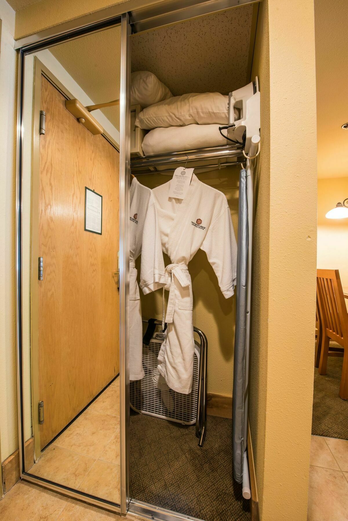 The Grand Lodge Hotel And Suites Mount Crested Butte Εξωτερικό φωτογραφία